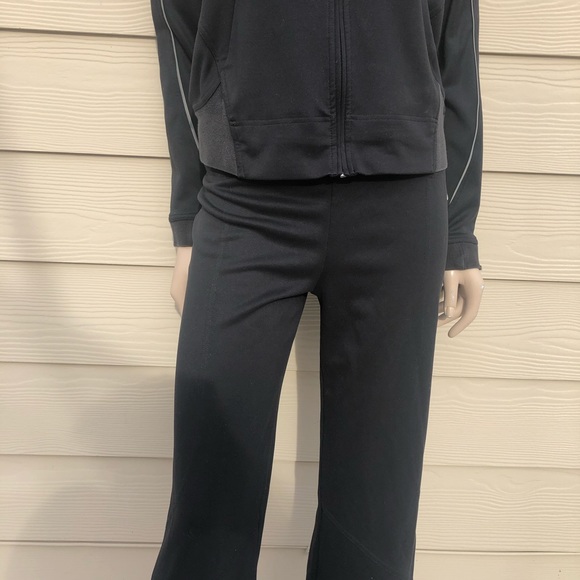 mens nike sweatsuit top and bottom